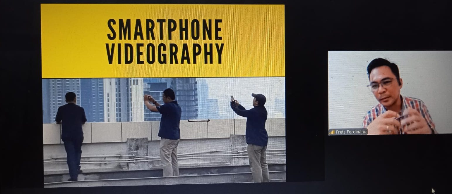 Smartphone di Tangan Guru: Video Inspiratif dari Ruang Belajar